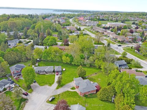 Photo 35 at 4 Bay Court, Historic Lakeshore Communities, Georgina