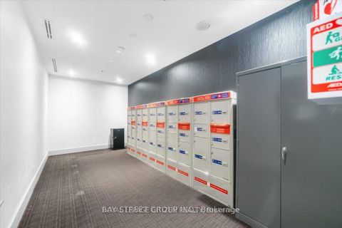 Photo 17 at 1603 - 30 Nelson Street, Waterfront Communities C1, Toronto
