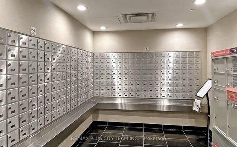 Photo 16 at 2206 - 65 Bremner Boulevard, Waterfront Communities C1, Toronto