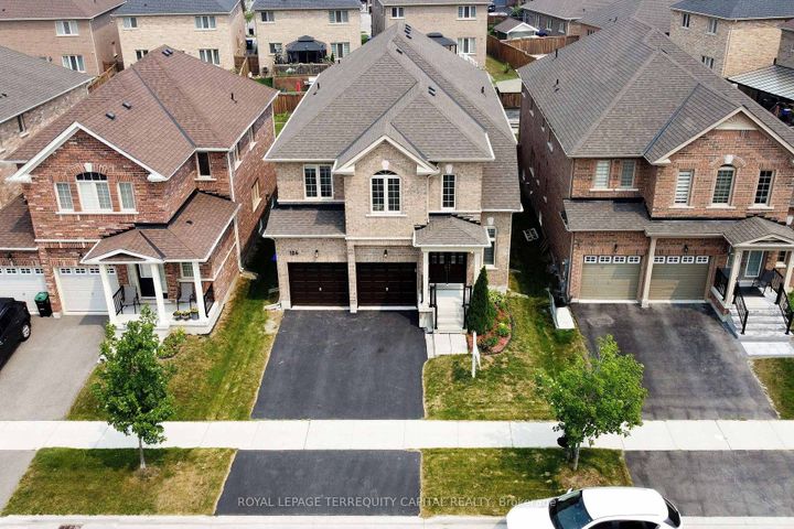 Photo 1 at 124 Milby Crescent, Bradford, Bradford West Gwillimbury