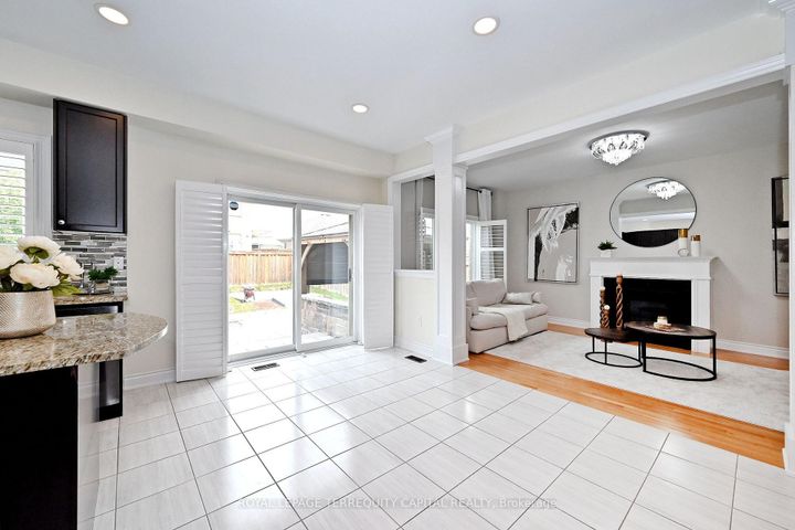Photo 15 at 124 Milby Crescent, Bradford, Bradford West Gwillimbury