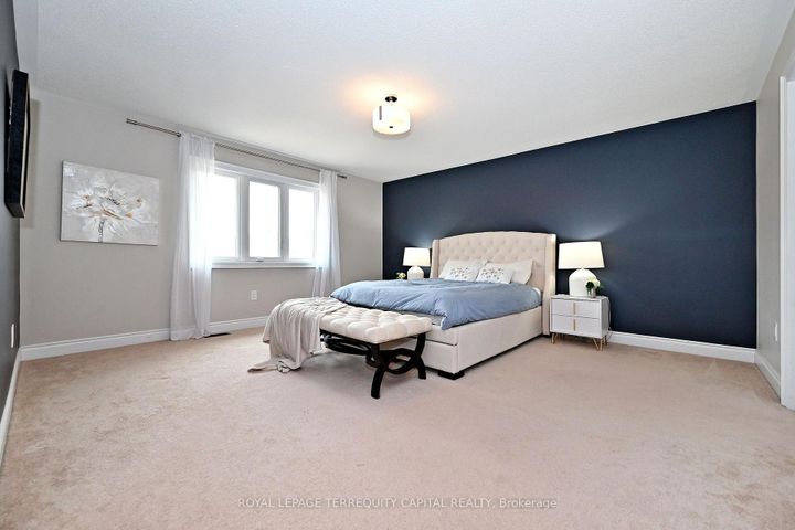 Photo 29 at 124 Milby Crescent, Bradford, Bradford West Gwillimbury