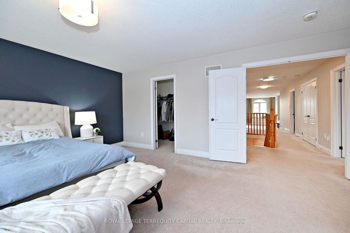 Photo 31 at 124 Milby Crescent, Bradford, Bradford West Gwillimbury