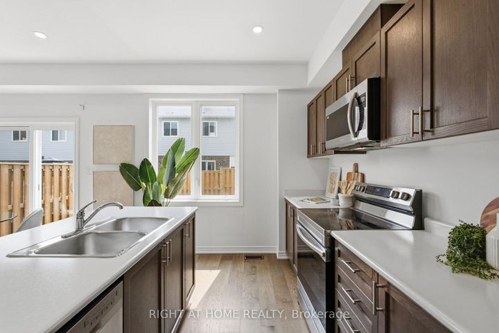 Photo 16 at 415 East 16th Street, Hill Park, Hamilton
