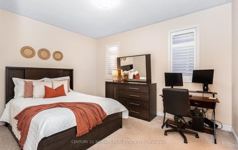 Photo 22 at 20 Nocturne Avenue, Kleinburg, Vaughan