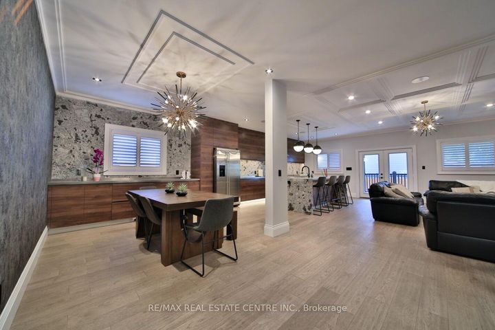Photo 14 at 1098 Meredith Avenue, Lakeview, Mississauga