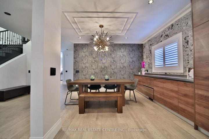 Photo 16 at 1098 Meredith Avenue, Lakeview, Mississauga