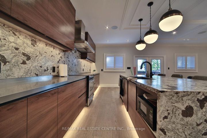 Photo 18 at 1098 Meredith Avenue, Lakeview, Mississauga