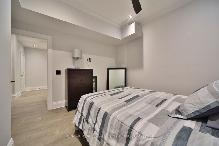 Photo 37 at 1098 Meredith Avenue, Lakeview, Mississauga