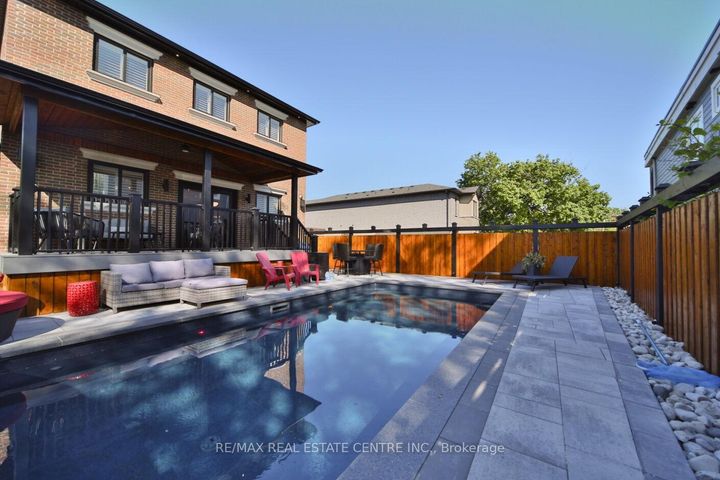 Photo 48 at 1098 Meredith Avenue, Lakeview, Mississauga