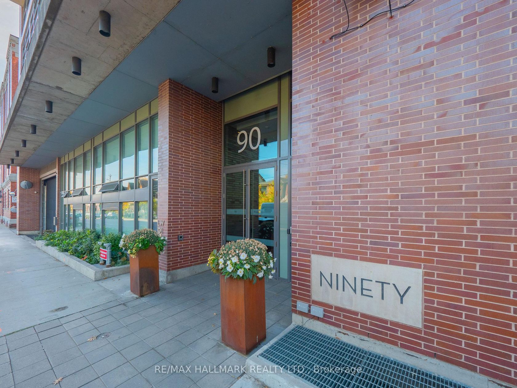 602 - 90 Broadview Avenue, South Riverdale, Toronto photo number 2
