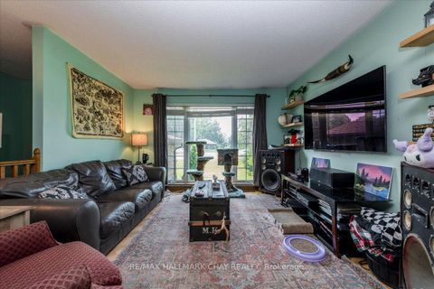 Photo 2 at 611 Big Bay Point Rd Road, Bayshore, Barrie