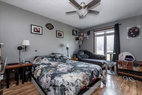 Photo 8 at 611 Big Bay Point Rd Road, Bayshore, Barrie