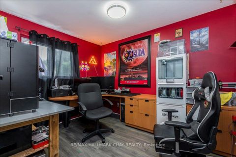 Photo 11 at 611 Big Bay Point Rd Road, Bayshore, Barrie