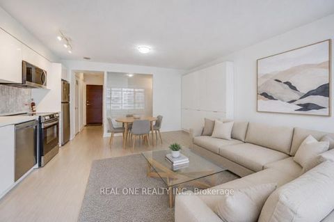 Photo 8 at 727 - 10 Capreol Court, Waterfront Communities C1, Toronto