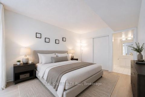 Photo 14 at 727 - 10 Capreol Court, Waterfront Communities C1, Toronto