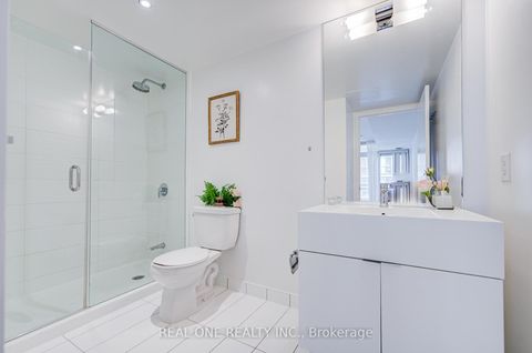 Photo 15 at 727 - 10 Capreol Court, Waterfront Communities C1, Toronto