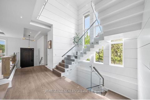 Photo 4 at 416 Patricia Avenue, Newtonbrook West, Toronto