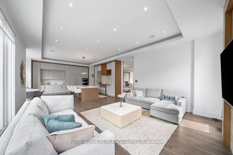 Photo 19 at 416 Patricia Avenue, Newtonbrook West, Toronto