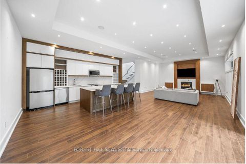 Photo 39 at 416 Patricia Avenue, Newtonbrook West, Toronto
