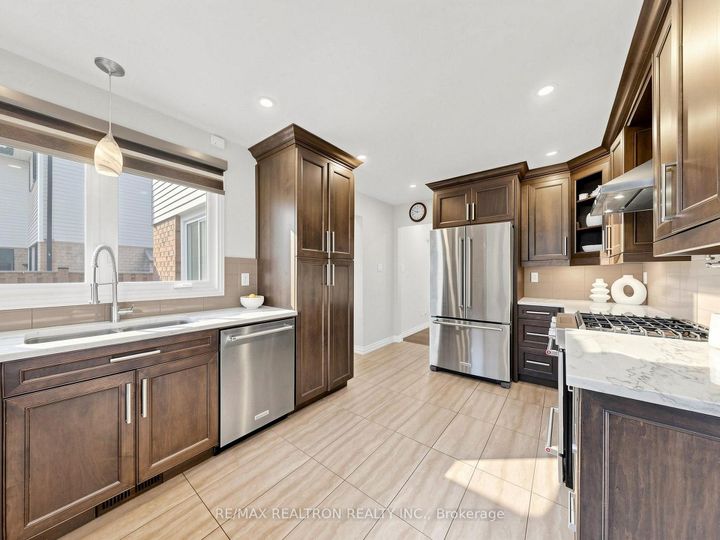 Photo 9 at 93 Stiver Drive, London, Newmarket