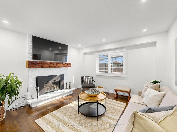 Photo 14 at 93 Stiver Drive, London, Newmarket