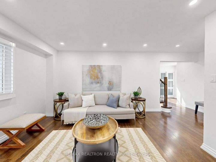 Photo 17 at 93 Stiver Drive, London, Newmarket
