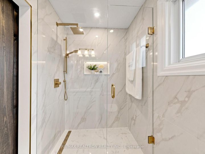 Photo 27 at 93 Stiver Drive, London, Newmarket