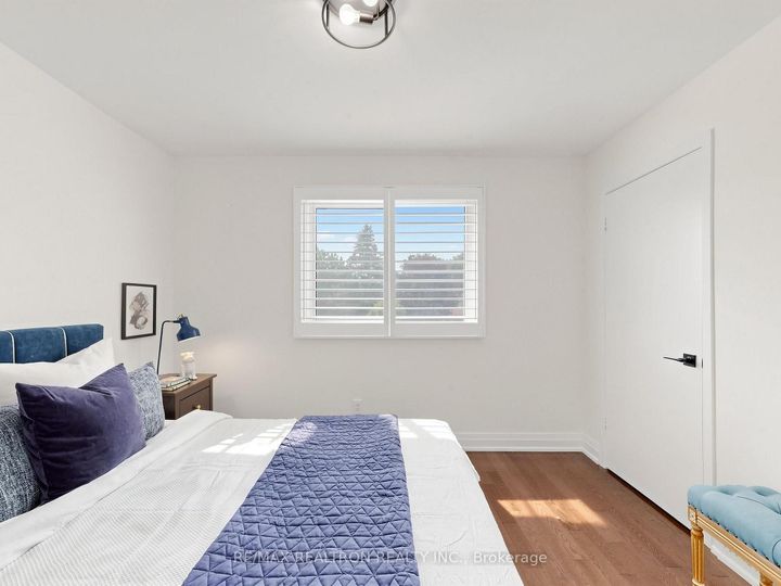 Photo 30 at 93 Stiver Drive, London, Newmarket