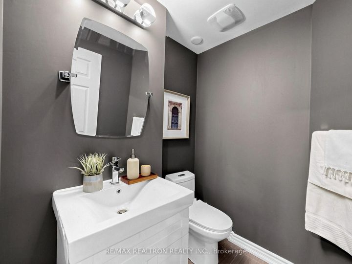 Photo 38 at 93 Stiver Drive, London, Newmarket