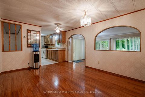 Photo 14 at 6 Willow Landing, Rural Innisfil, Innisfil