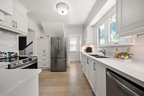 Photo 11 at 1396 Mount Pleasant Road, Lawrence Park South, Toronto