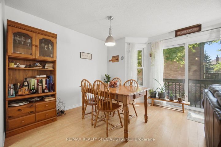 Photo 9 at 17 - 2935 Headon Forest Drive, Headon, Burlington