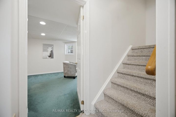 Photo 32 at 17 - 2935 Headon Forest Drive, Headon, Burlington