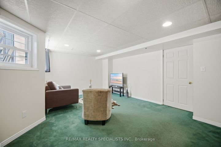 Photo 34 at 17 - 2935 Headon Forest Drive, Headon, Burlington