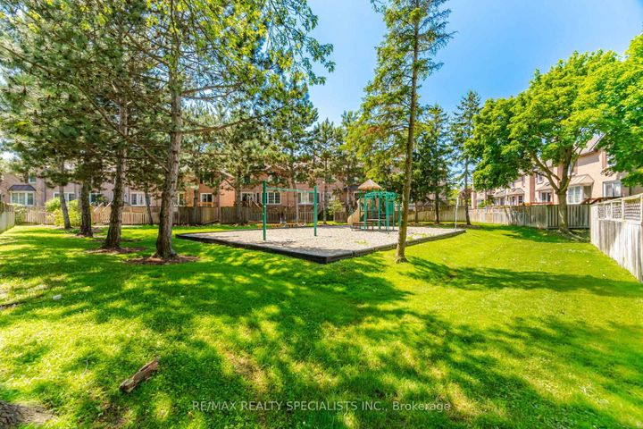 Photo 42 at 17 - 2935 Headon Forest Drive, Headon, Burlington