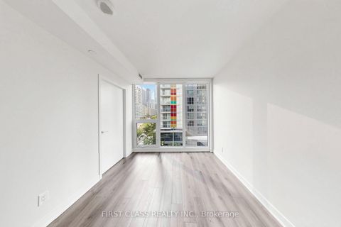 Photo 12 at 503 - 90 Queens Wharf Road, Waterfront Communities C1, Toronto