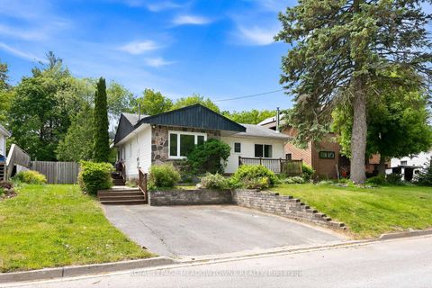 Photo 2 at 209 Cliff Road, South Shore, Barrie