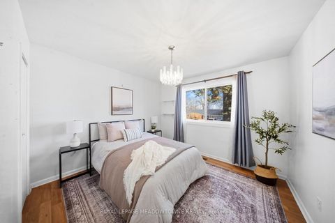 Photo 21 at 209 Cliff Road, South Shore, Barrie