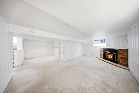 Photo 28 at 209 Cliff Road, South Shore, Barrie