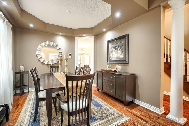 Photo 11 at 51 Monterey Road, Sonoma Heights, Vaughan