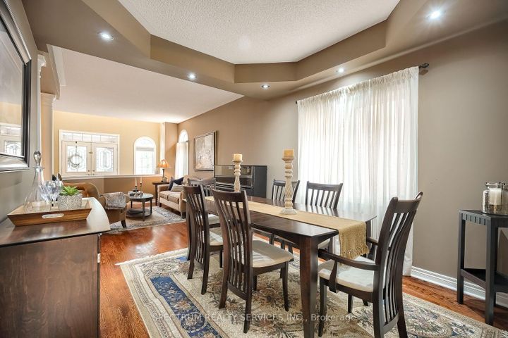 Photo 12 at 51 Monterey Road, Sonoma Heights, Vaughan