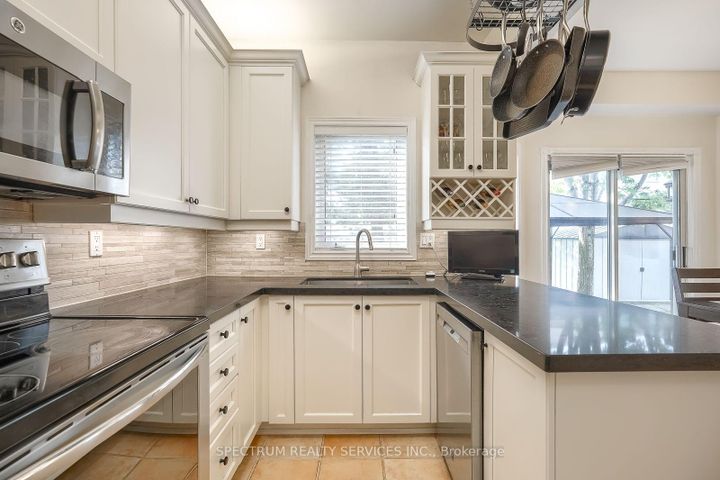 Photo 21 at 51 Monterey Road, Sonoma Heights, Vaughan