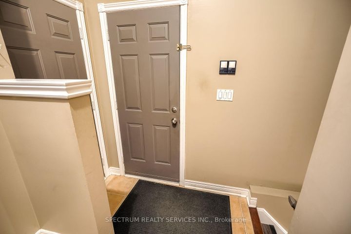 Photo 24 at 51 Monterey Road, Sonoma Heights, Vaughan