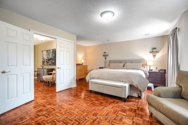 Photo 27 at 51 Monterey Road, Sonoma Heights, Vaughan
