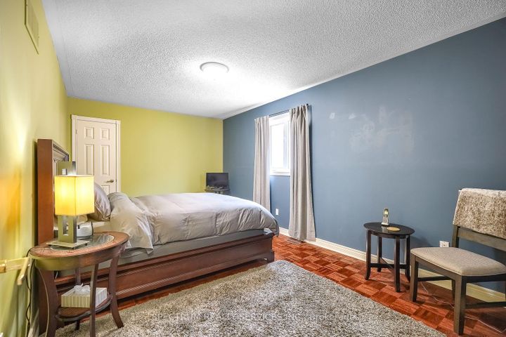 Photo 37 at 51 Monterey Road, Sonoma Heights, Vaughan