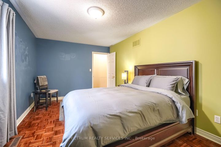 Photo 38 at 51 Monterey Road, Sonoma Heights, Vaughan