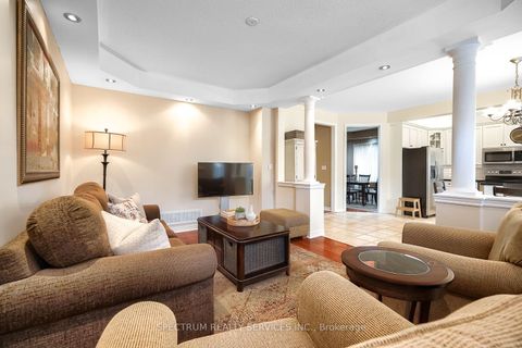 Photo 14 at 51 Monterey Road, Sonoma Heights, Vaughan