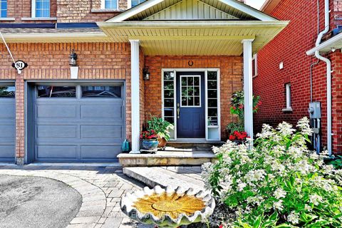 Photo 2 at 81 Woodbury Crescent, Summerhill Estates, Newmarket
