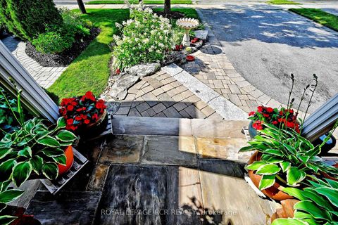 Photo 3 at 81 Woodbury Crescent, Summerhill Estates, Newmarket